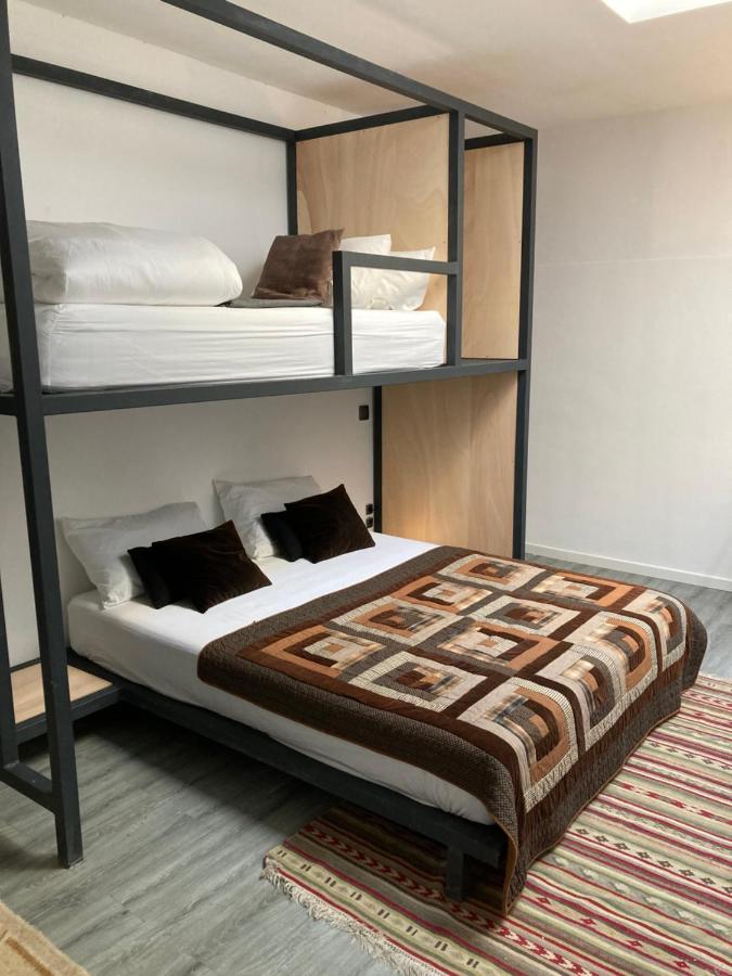 Caruma Surf Hostel Matosinhos  Exterior photo